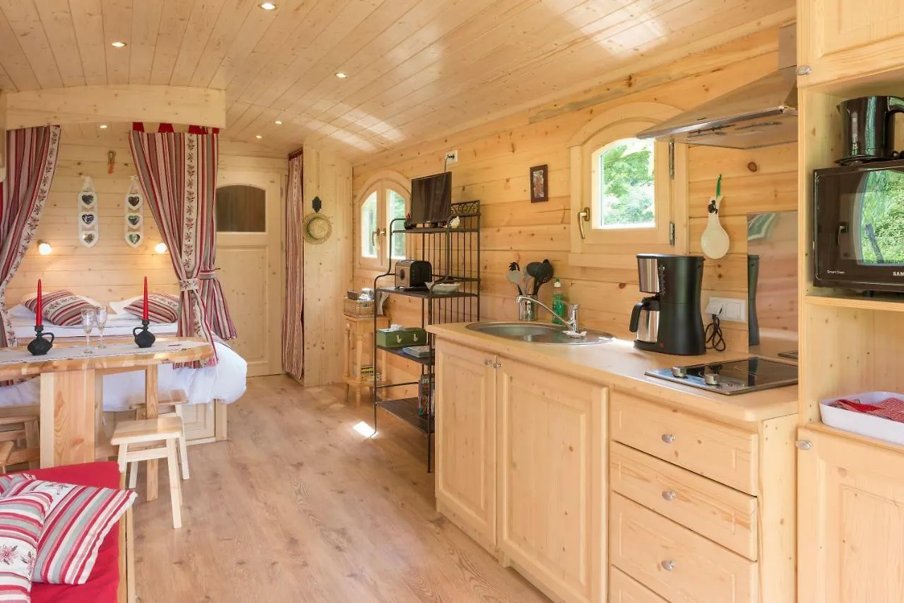 Holiday home Roulotte De Charme 
